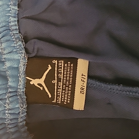 Jordan shorts (jrs) - Picture 4 of 4